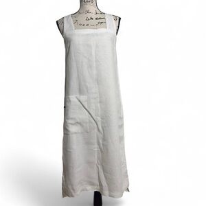 Red Squared Elegant‎ White Linen Dress